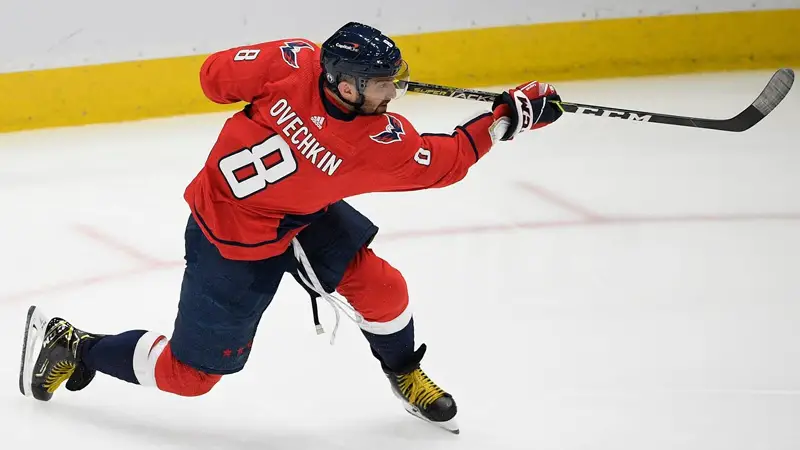 Alex Ovechkin Wear Yellow Laces