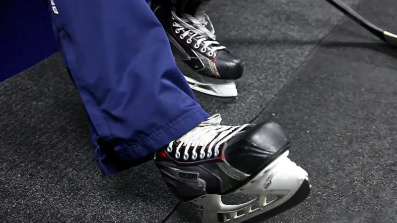 Traditional Hockey Skates Lacing Techniques