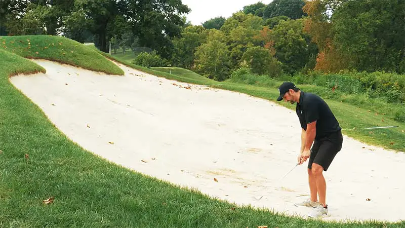 bunker in golf terms