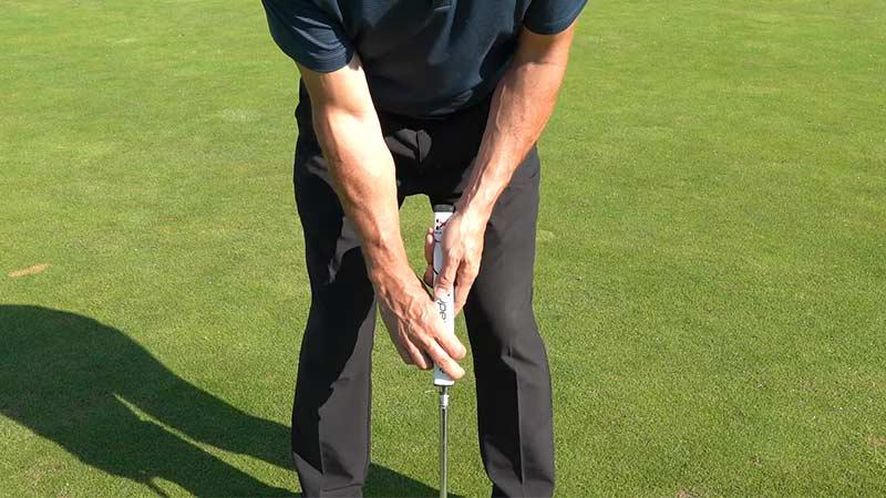 claw putting grip