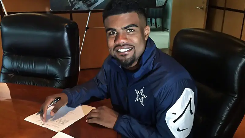 ezekiel elliott contract