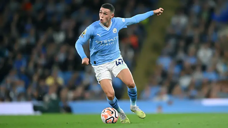 phil foden position