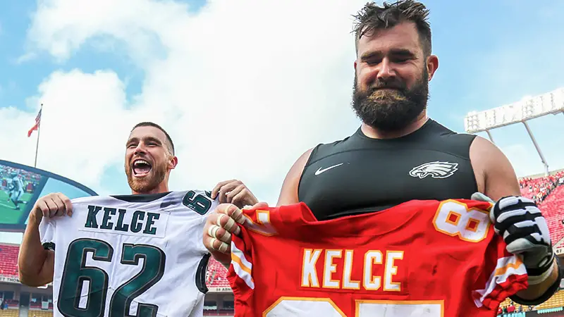 Are there 2 kelce brothers in the NFL