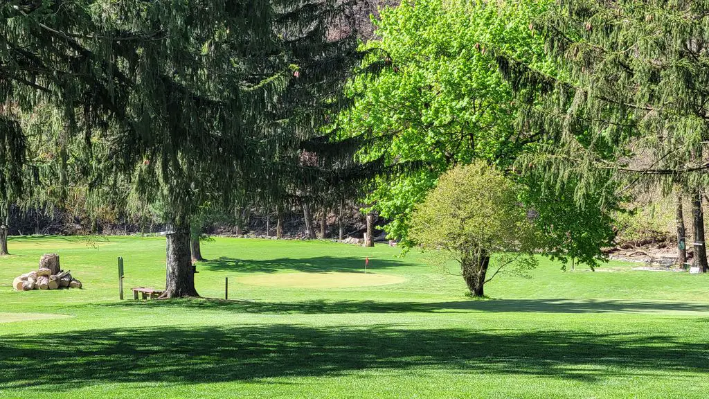 Beaver-Bend-Par-3