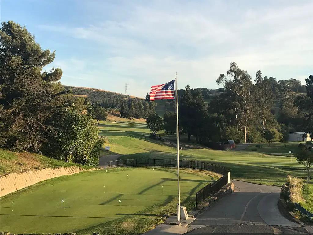 Blue-Rock-Springs-Golf-Club