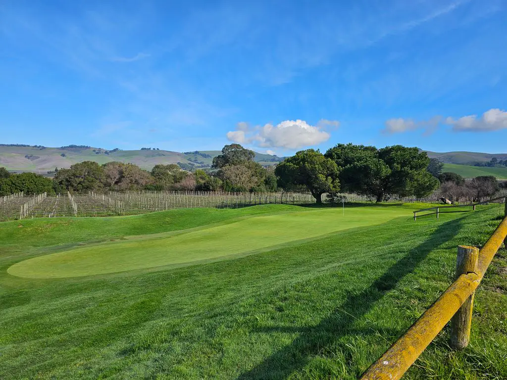 Chardonnay-Golf-Club