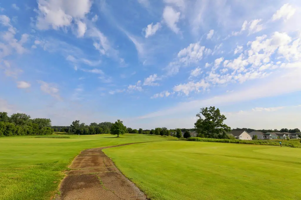 College-Fields-Golf-Club-1