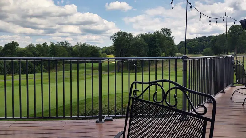 Deer Ridge Golf Club & Black Dog Tavern