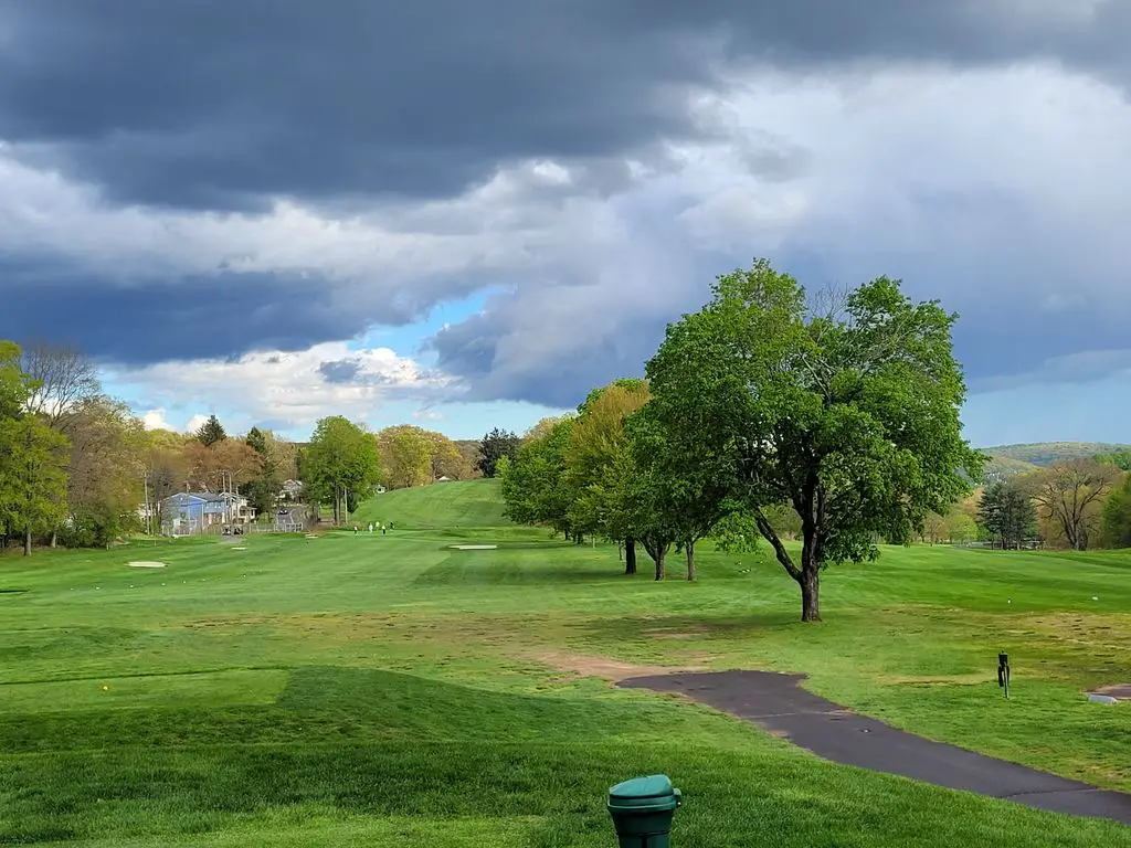 Hop-Brook-Golf-Course