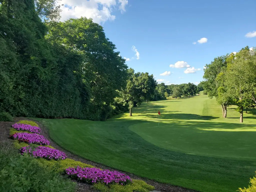 Knollwood-Country-Club