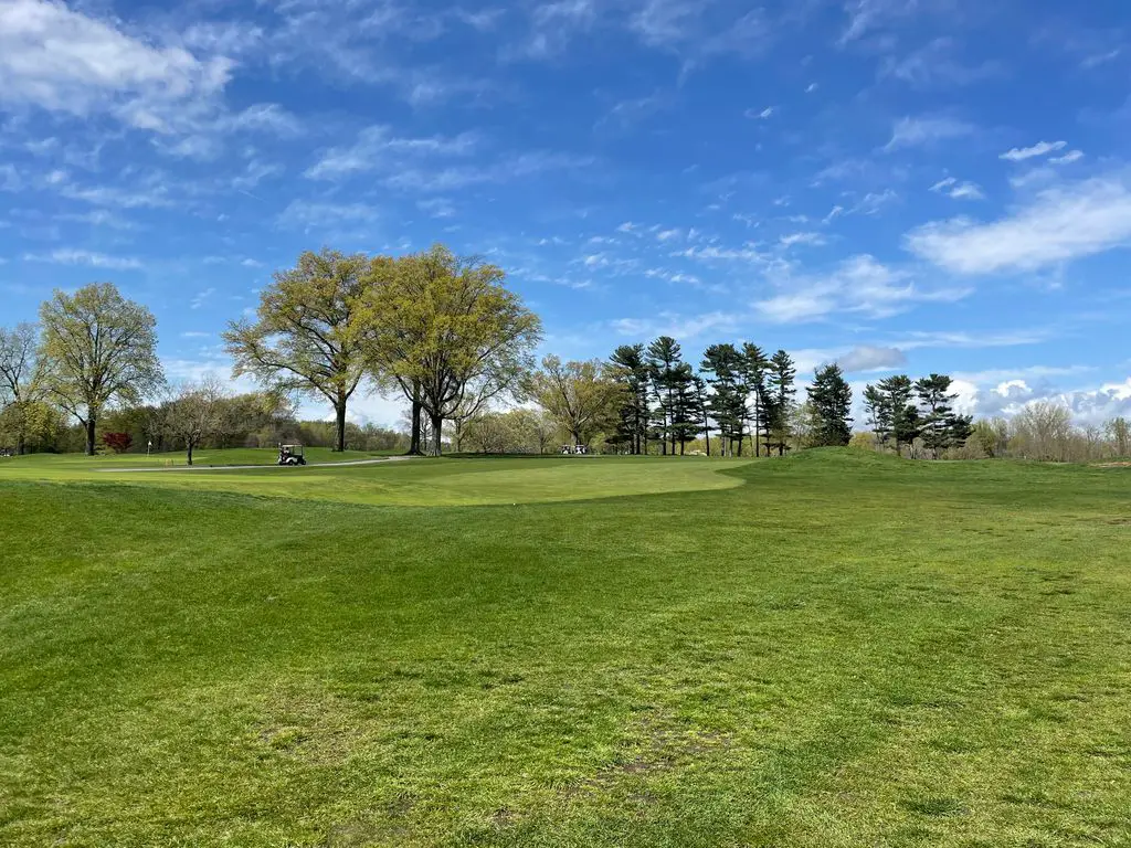 Maple-Moor-Golf-Course