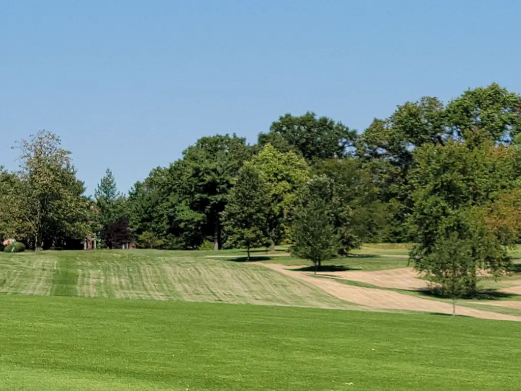 Meadowbrook-Country-Club