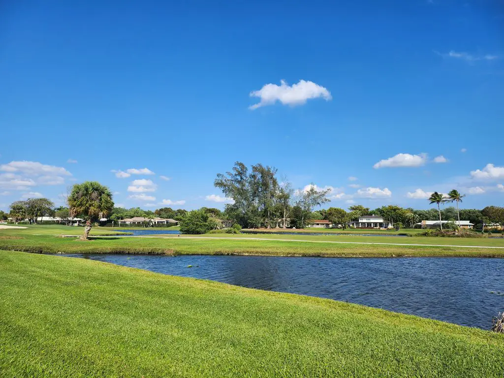 Miami-Lakes-Golf-Club