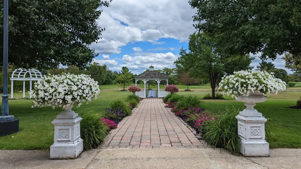 Mohawk-River-Country-Club-Chateau-2