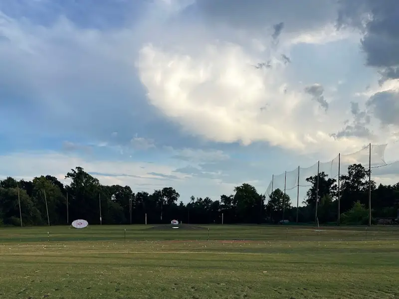 Par 72 Driving Range