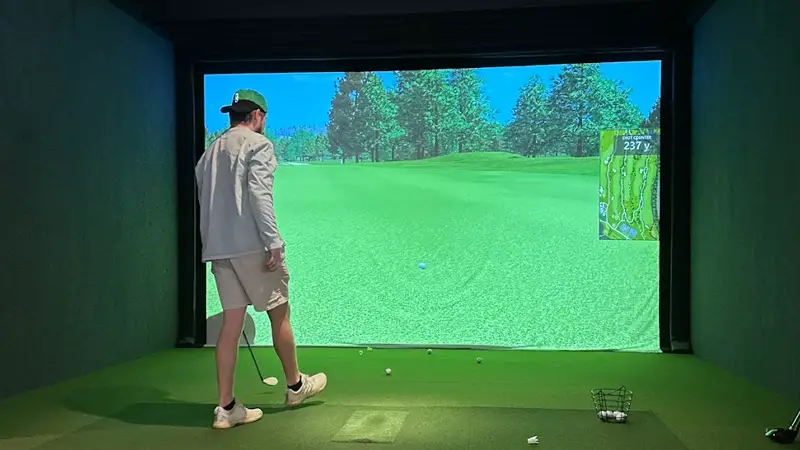 Swing Center Indoor Golf