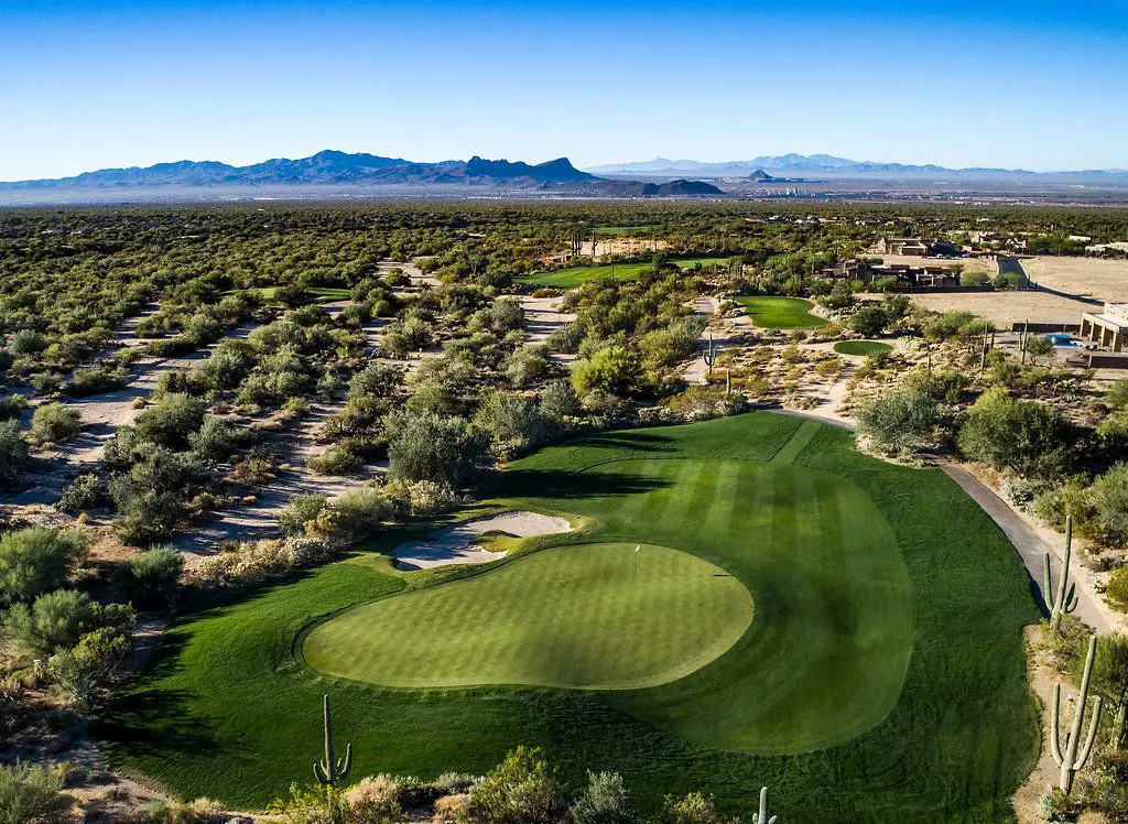 The-Golf-Club-at-Dove-Mountain