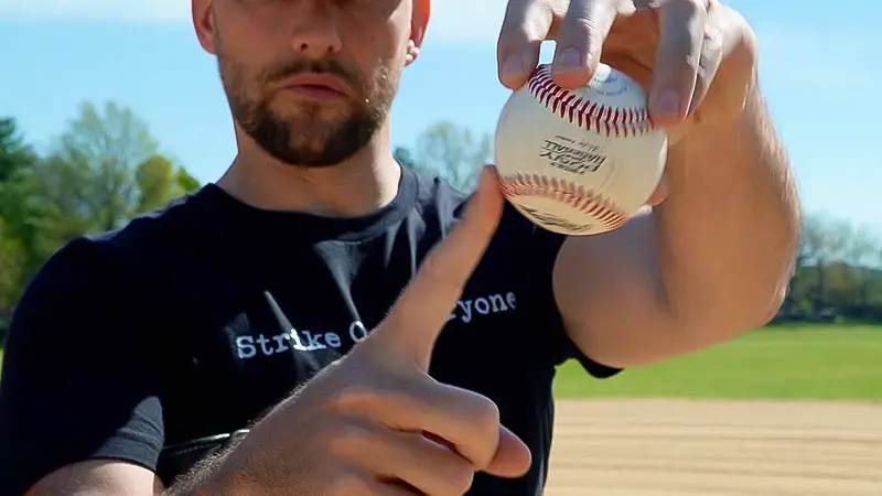 how to grip a baseball