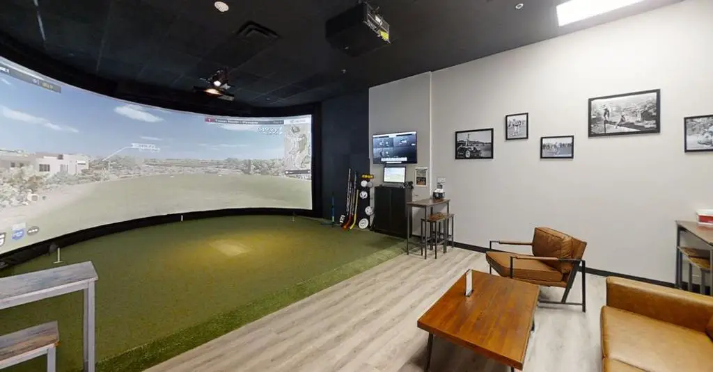 iSwing-Indoor-Golf