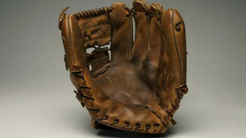 relacing a baseball glove