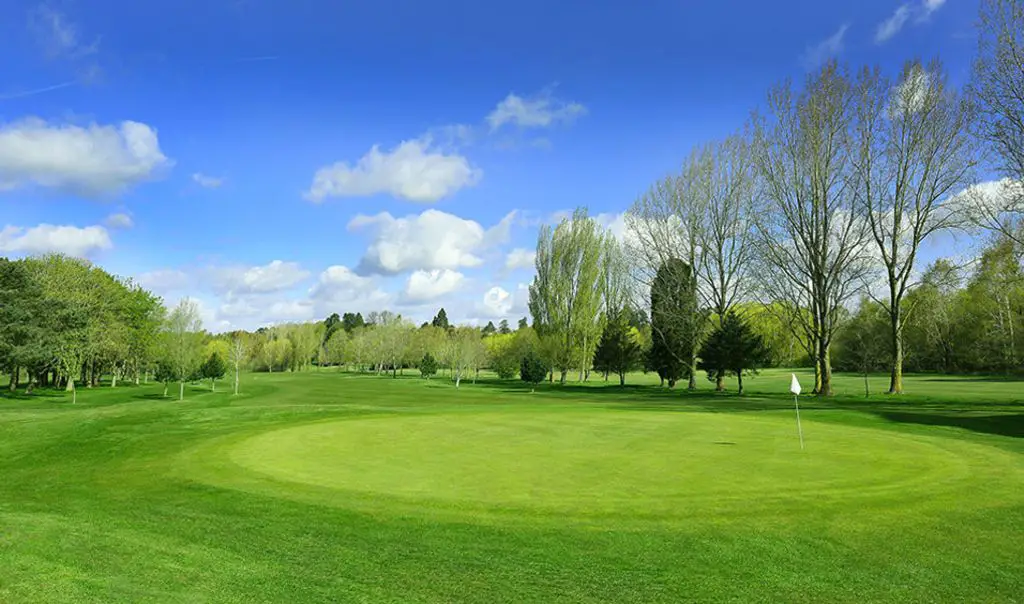 Enderby-Leisure-Centre-Golf-Centre-2