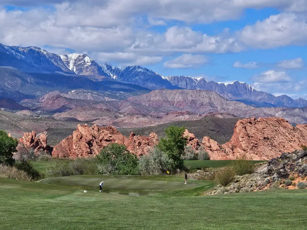 Sky-Mountain-Golf-Course