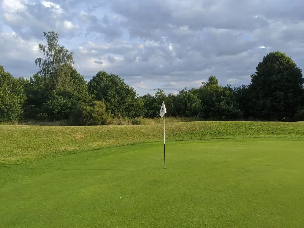 The-Burstead-Golf-Club-1