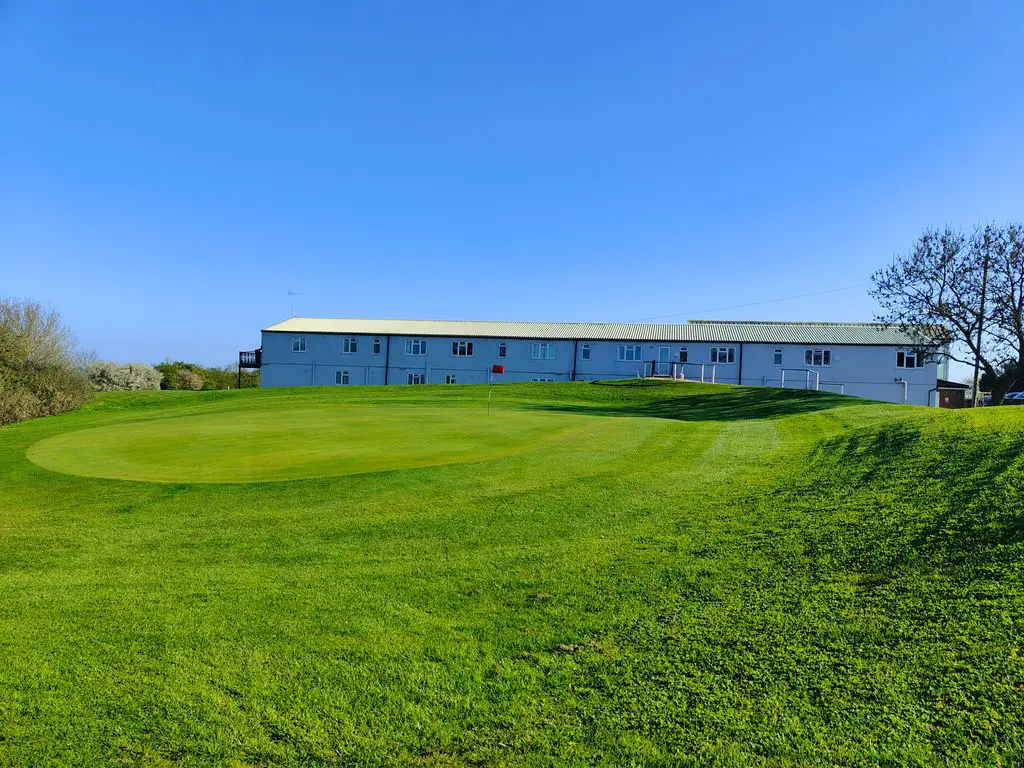 Top-Meadow-Golf-Club