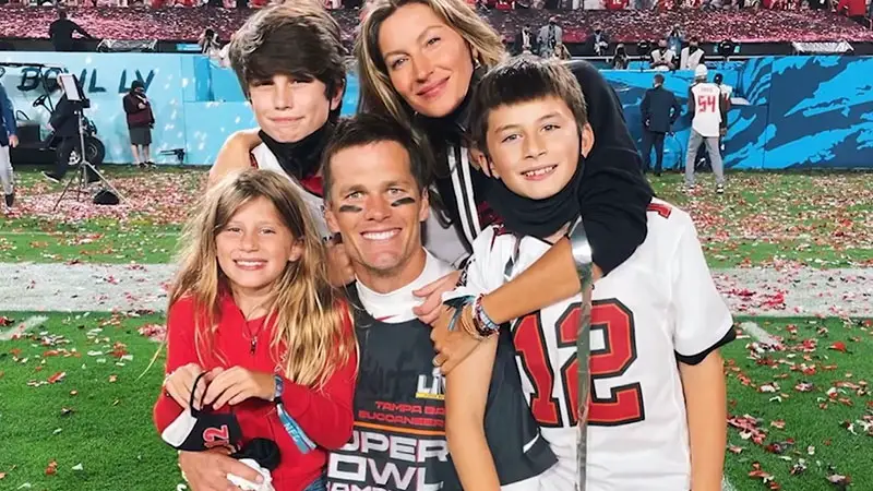 tom brady family